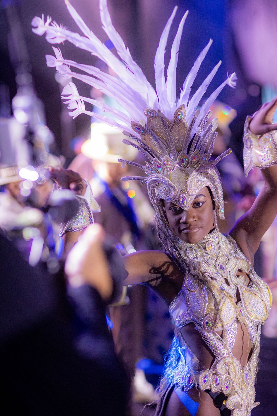 Beija-Flor leva o samba ao maior São João de Maceió: A população de Maceió caiu no samba