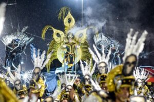 Acadêmicos de Santa Cruz conquista a Série Prata e retorna à Sapucaí em 2027